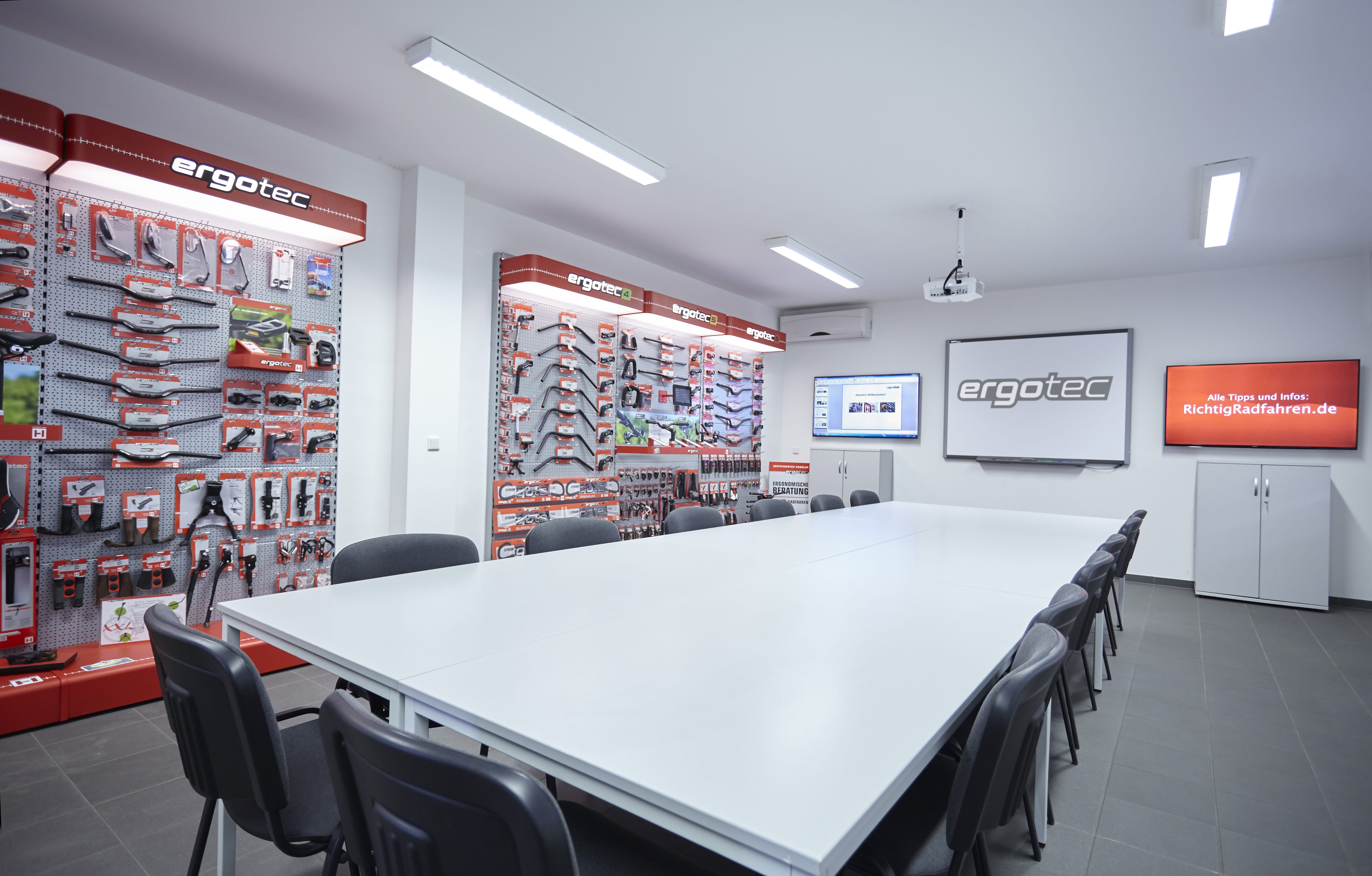 trainingsruimte workshop training ergotec showroom